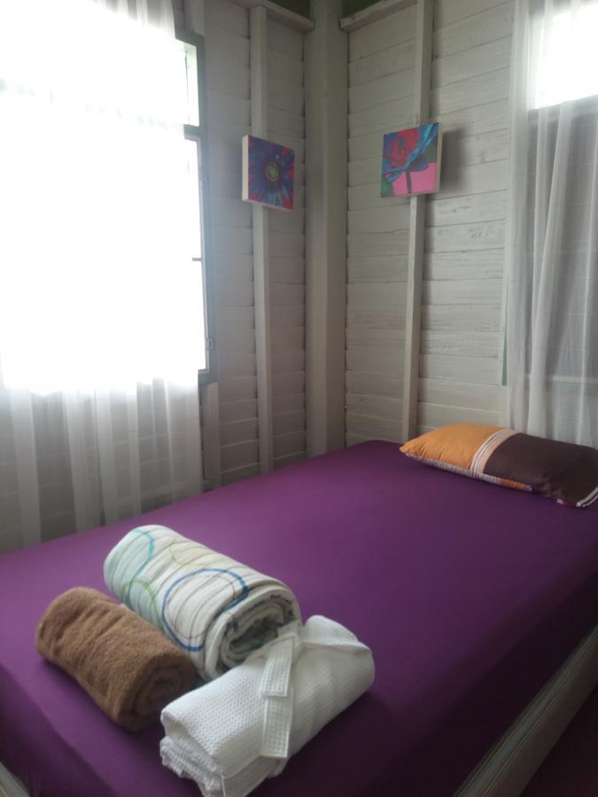 Baan Klang Soi Hotel Pracsuap Khirikhan Kültér fotó
